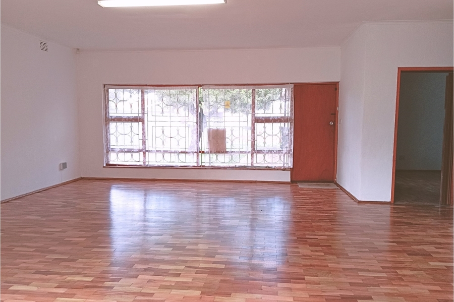 4 Bedroom Property for Sale in Chrismar Western Cape